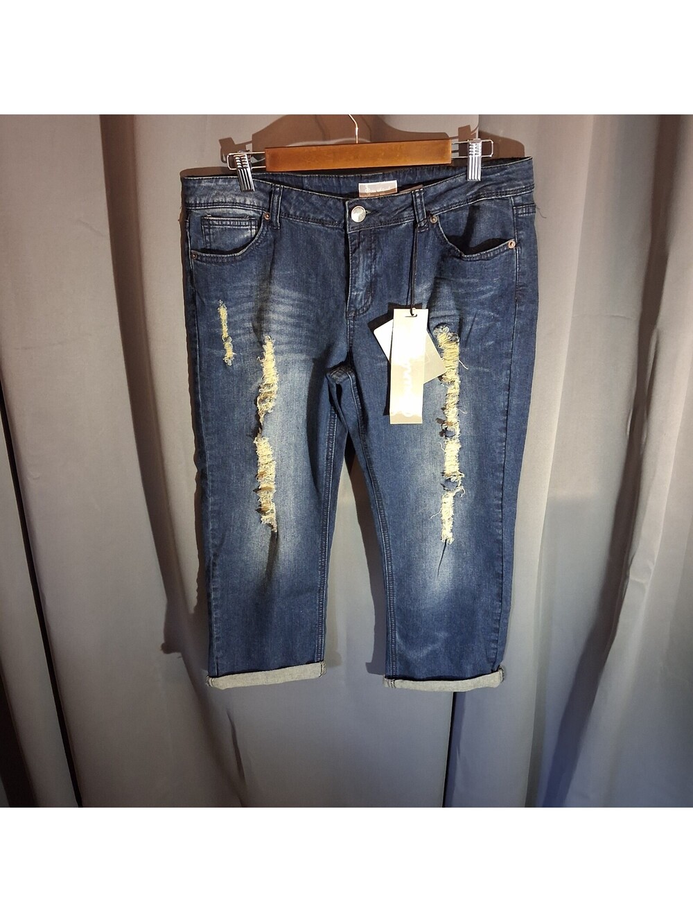 Soundgirl Distressed Blue Denim Capri Jeans Size 15